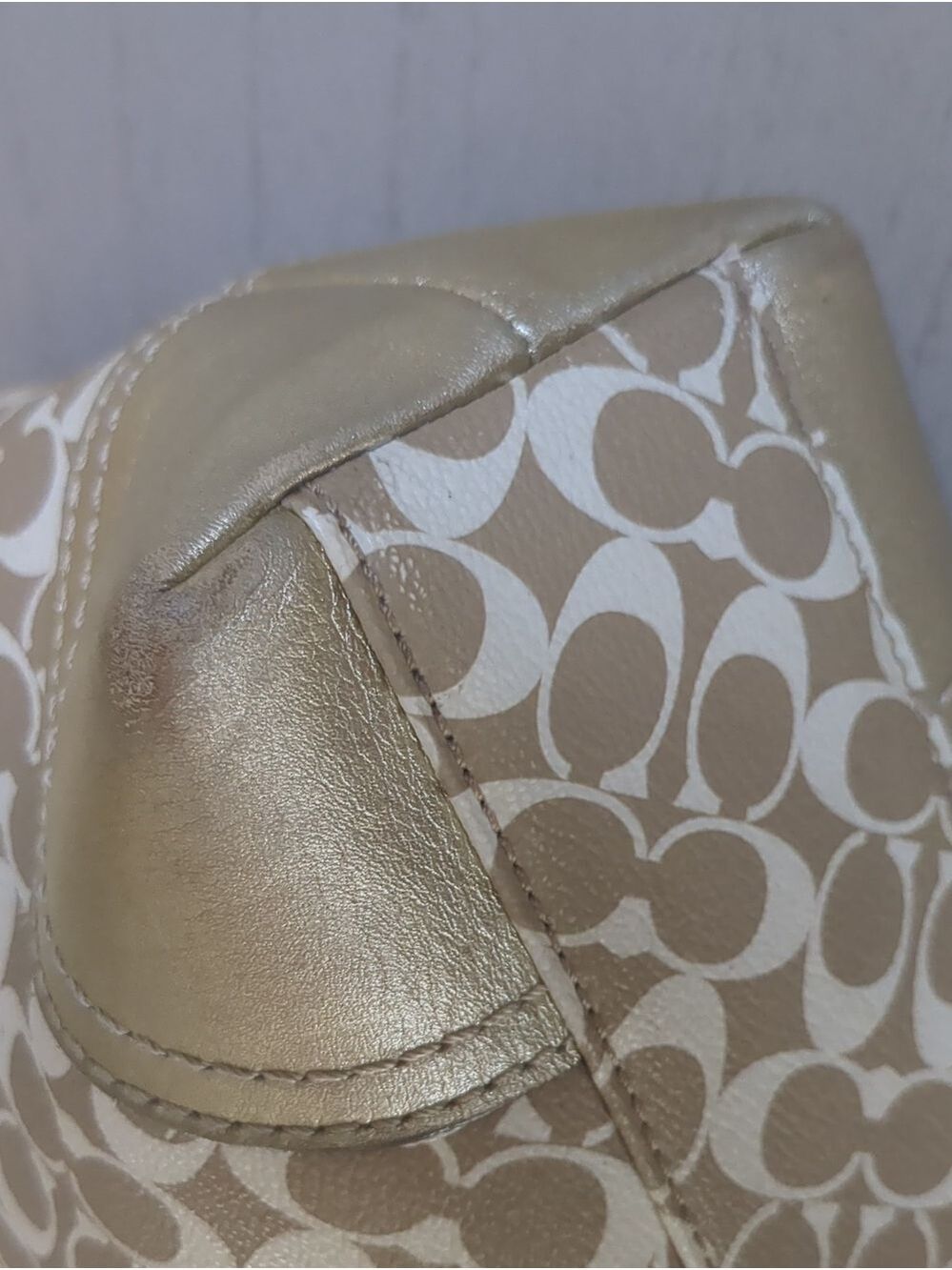 Coach Chelsea Heritage Signature Tote - Picture 10 of 13